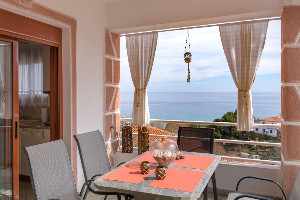 Gardenia Sea View Home Chorefton Bagian luar foto