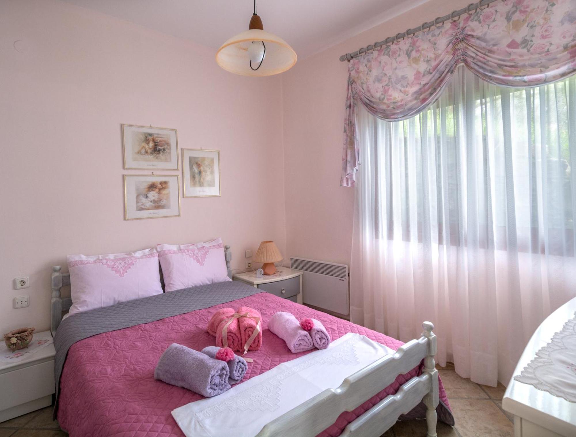 Gardenia Sea View Home Chorefton Bagian luar foto